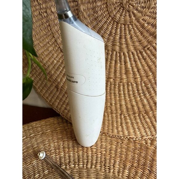 Philips Sonicare AirFloss Cordless Water Flosser (Parts/Repair) - Picture 7 of 8